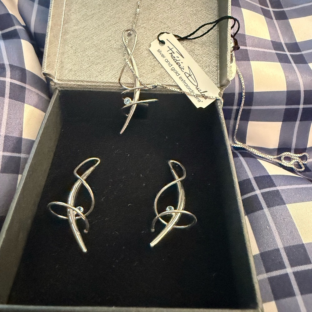 Fre’deric Duclos Silver and Gold Extraordinaire jewerly set